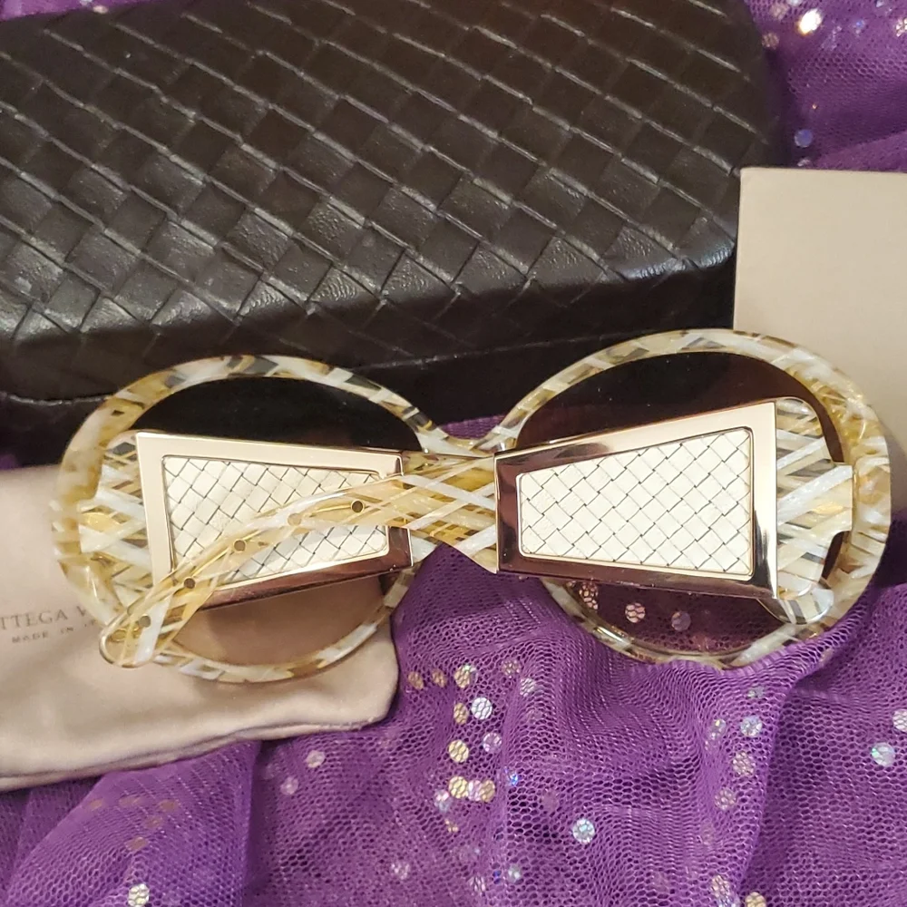 Bottega Veneta Sunglasses